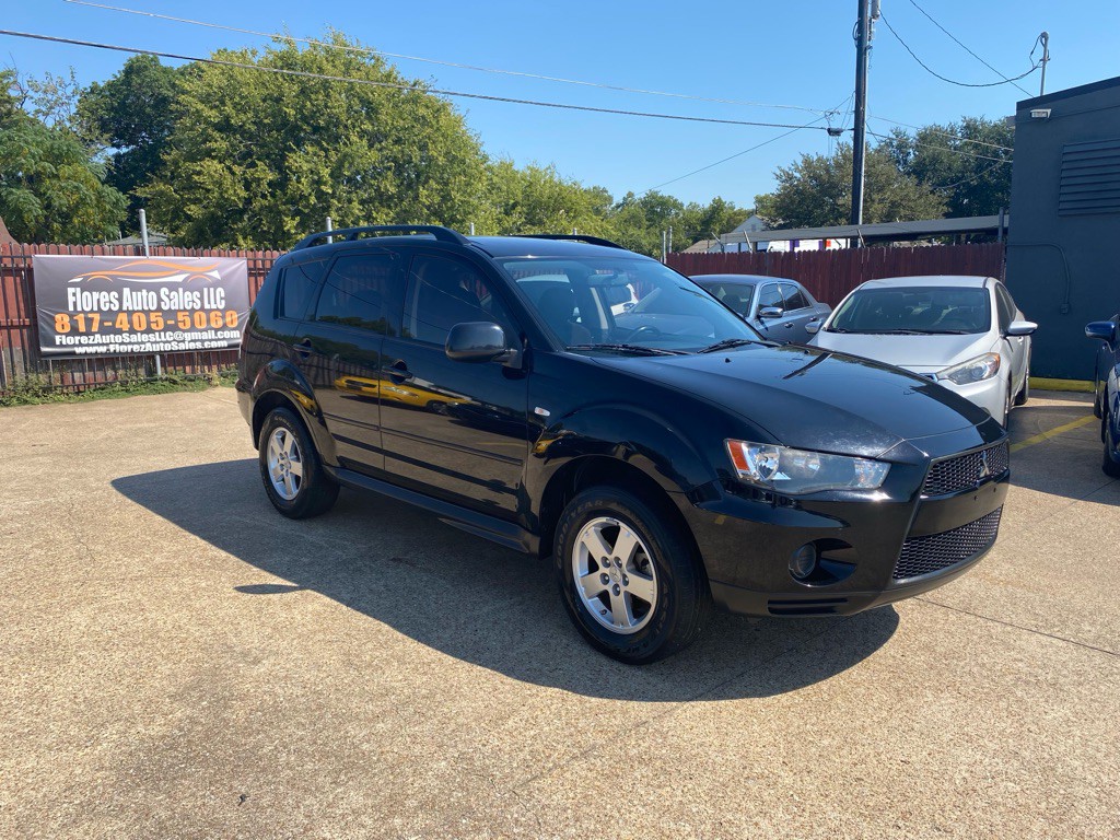 2010 Mitsubishi Outlander Image 1