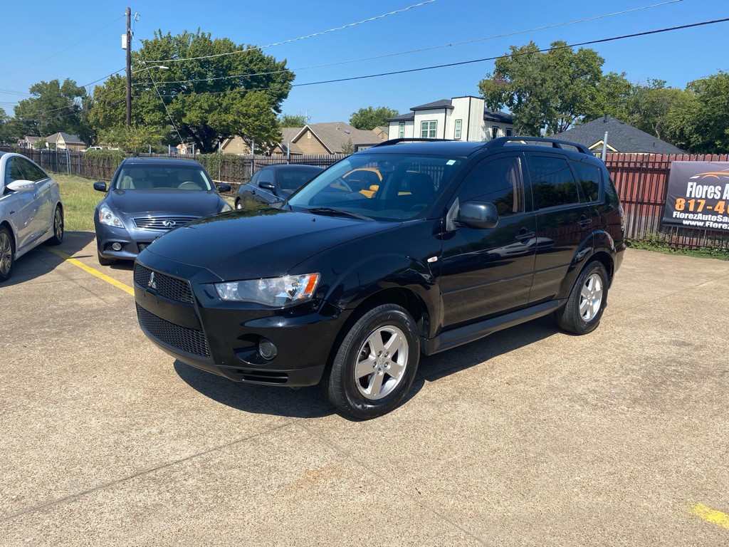 2010 Mitsubishi Outlander Image 3