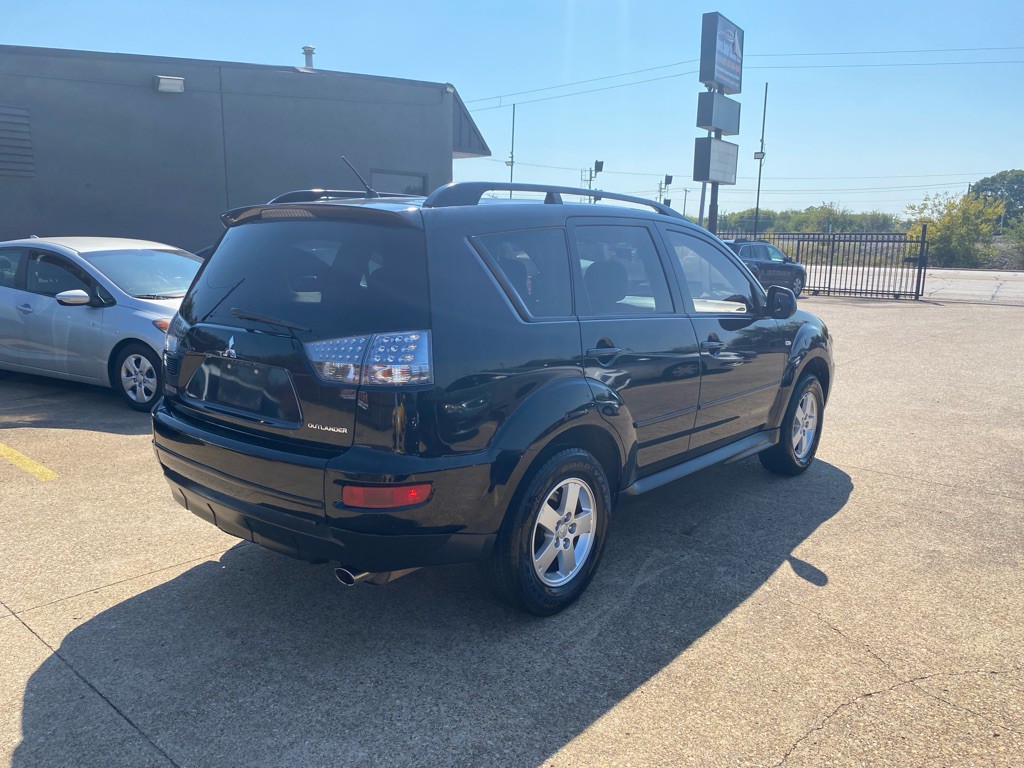 2010 Mitsubishi Outlander Image 6