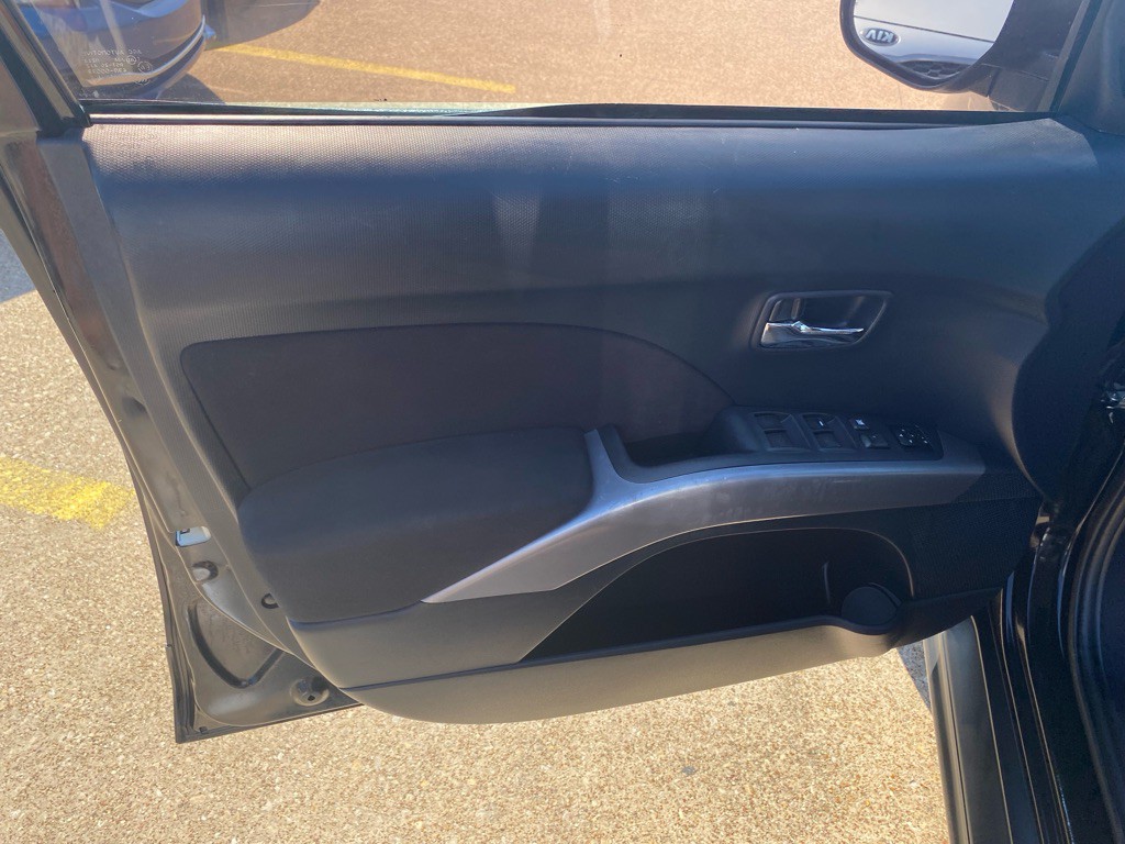 2010 Mitsubishi Outlander Image 13