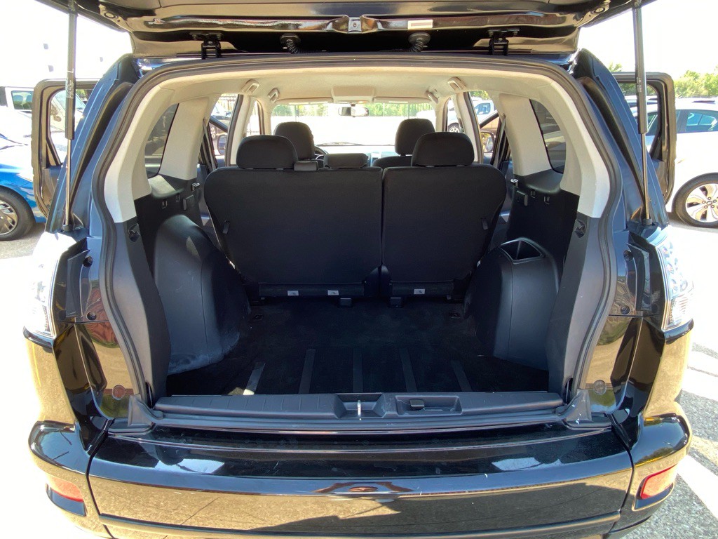 2010 Mitsubishi Outlander Image 17