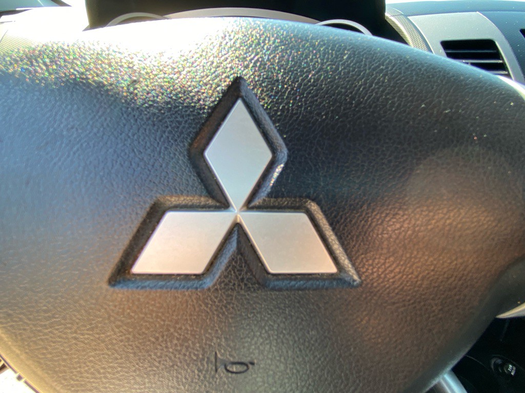 2010 Mitsubishi Outlander Image 26