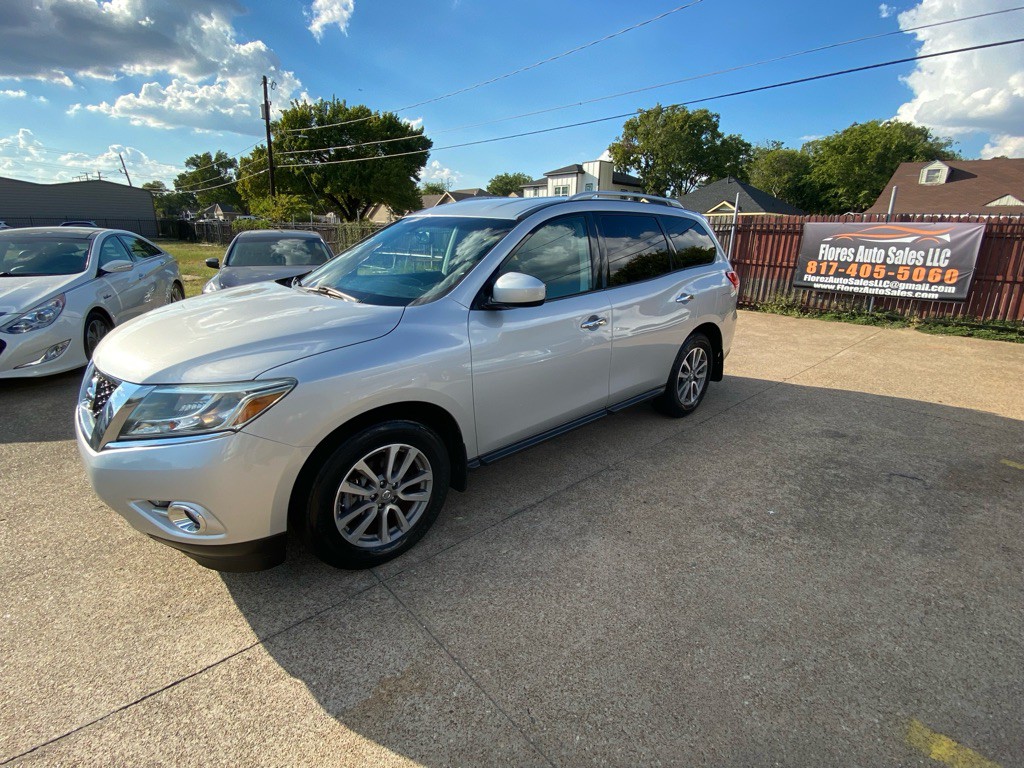 2015 Nissan Pathfinder Image 3