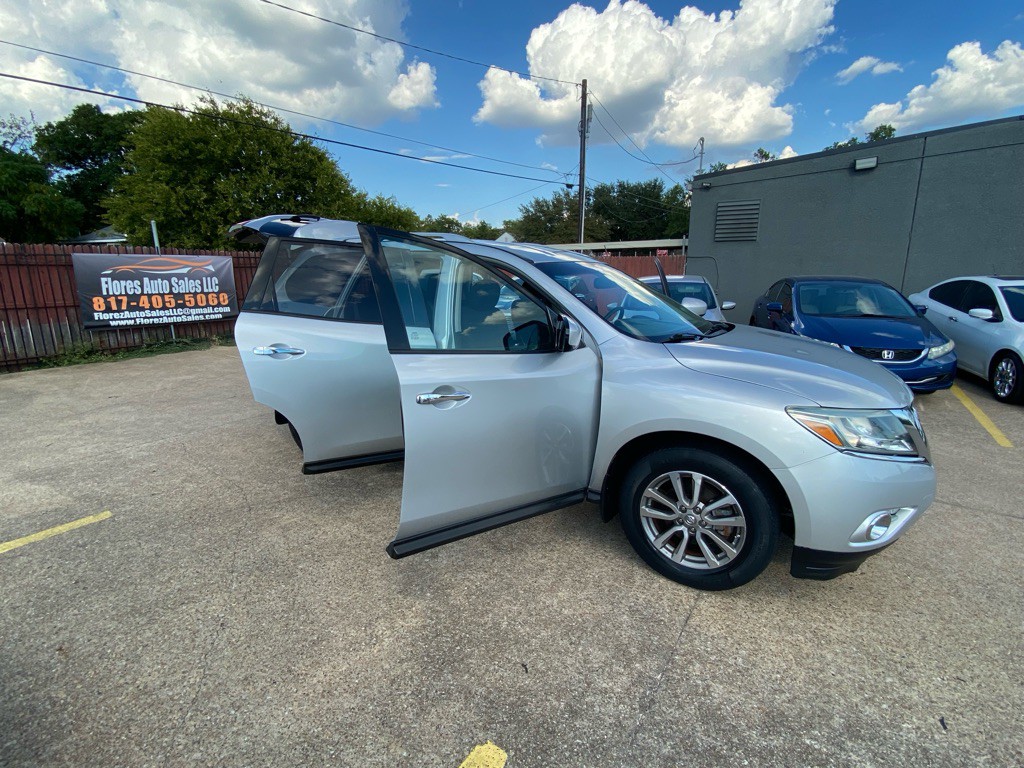 2015 Nissan Pathfinder Image 7