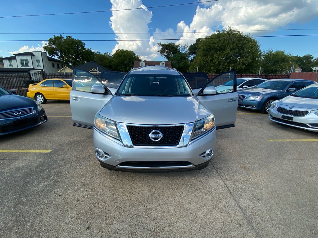 2015 Nissan Pathfinder Image 8