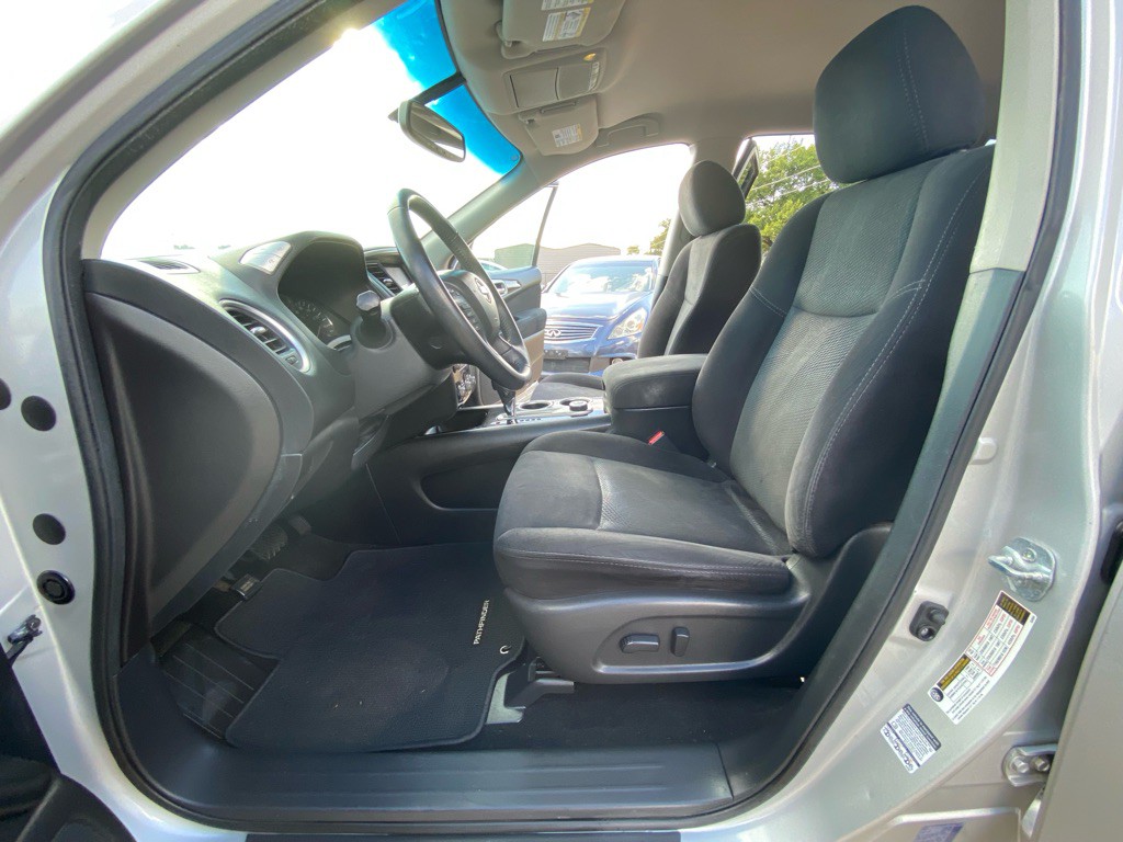 2015 Nissan Pathfinder Image 15