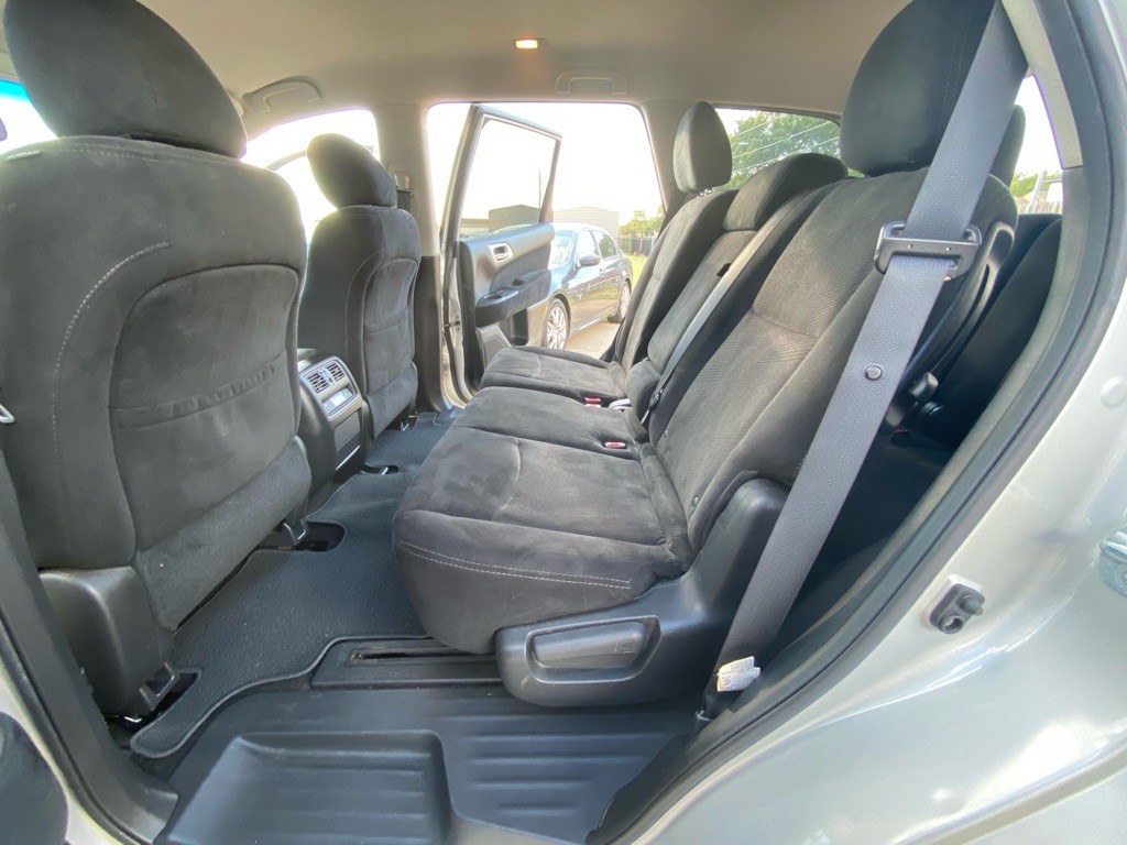 2015 Nissan Pathfinder Image 16