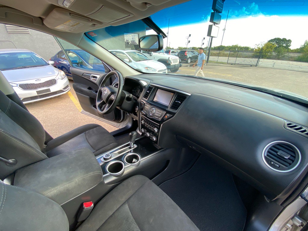 2015 Nissan Pathfinder Image 22