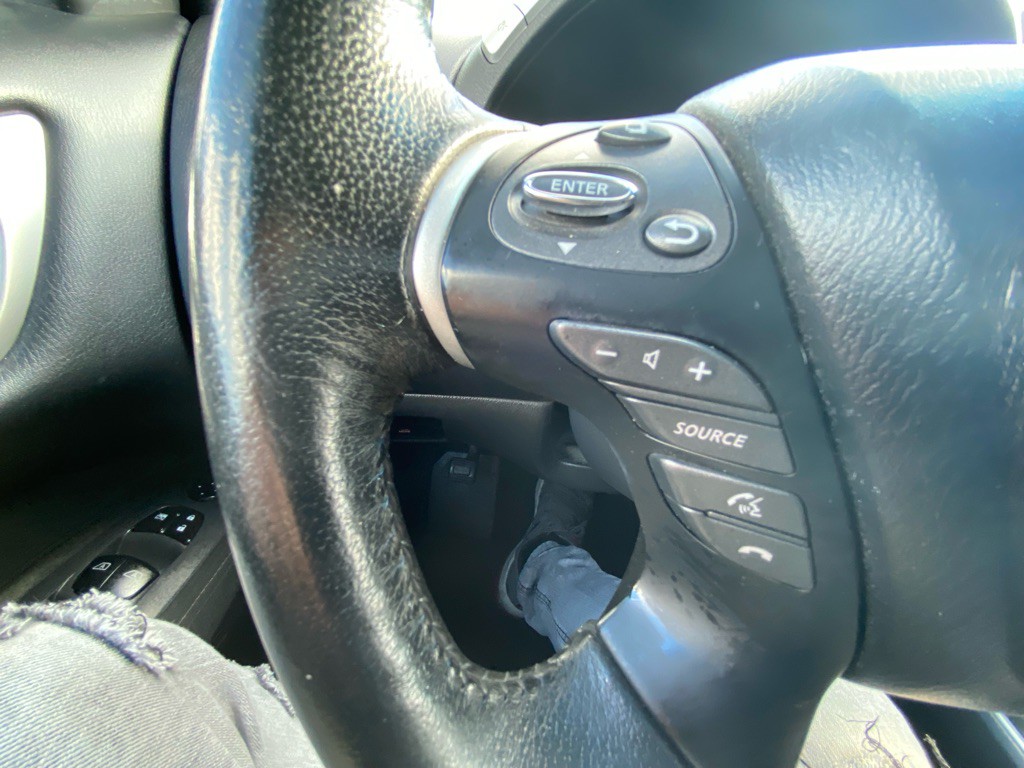 2015 Nissan Pathfinder Image 26