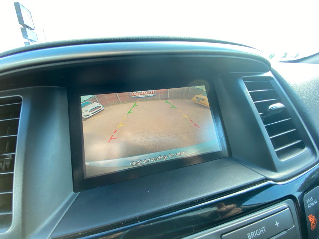 2015 Nissan Pathfinder Image 29