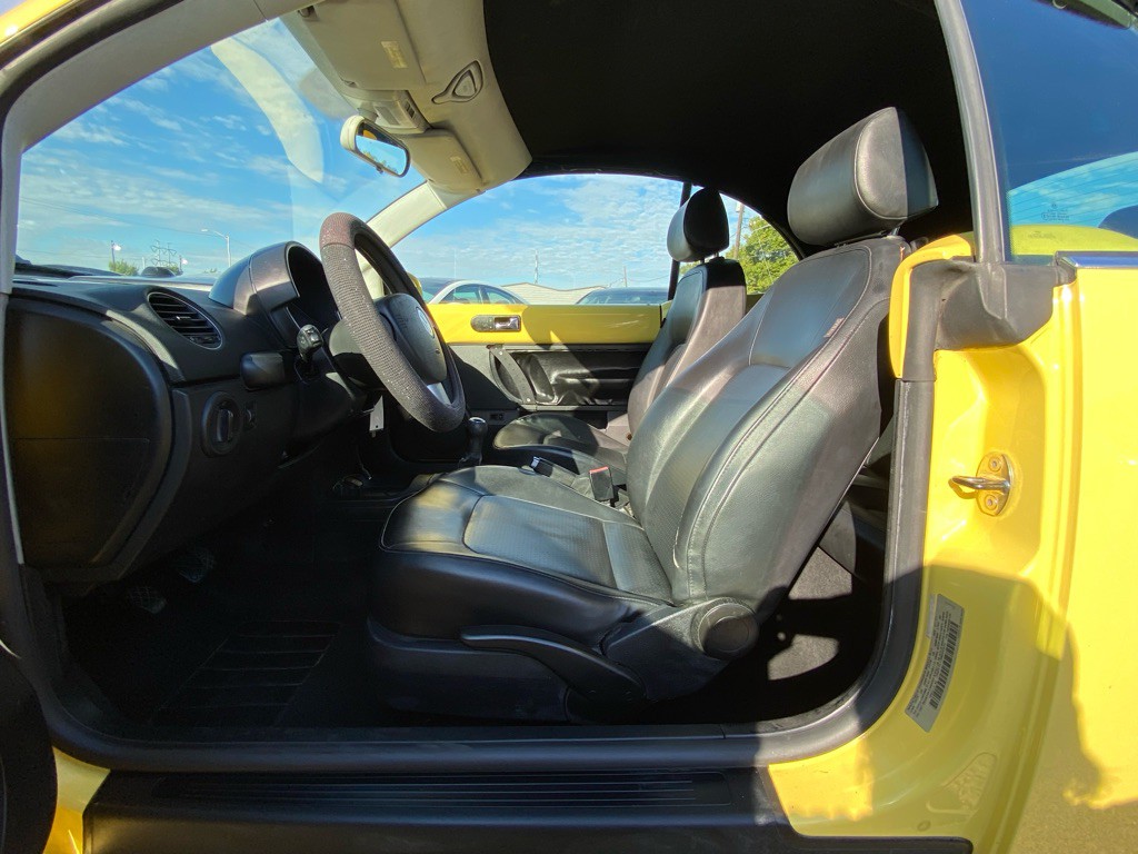 2008 Volkswagen Beetle Image 15