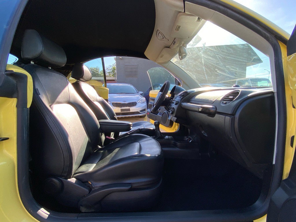 2008 Volkswagen Beetle Image 18