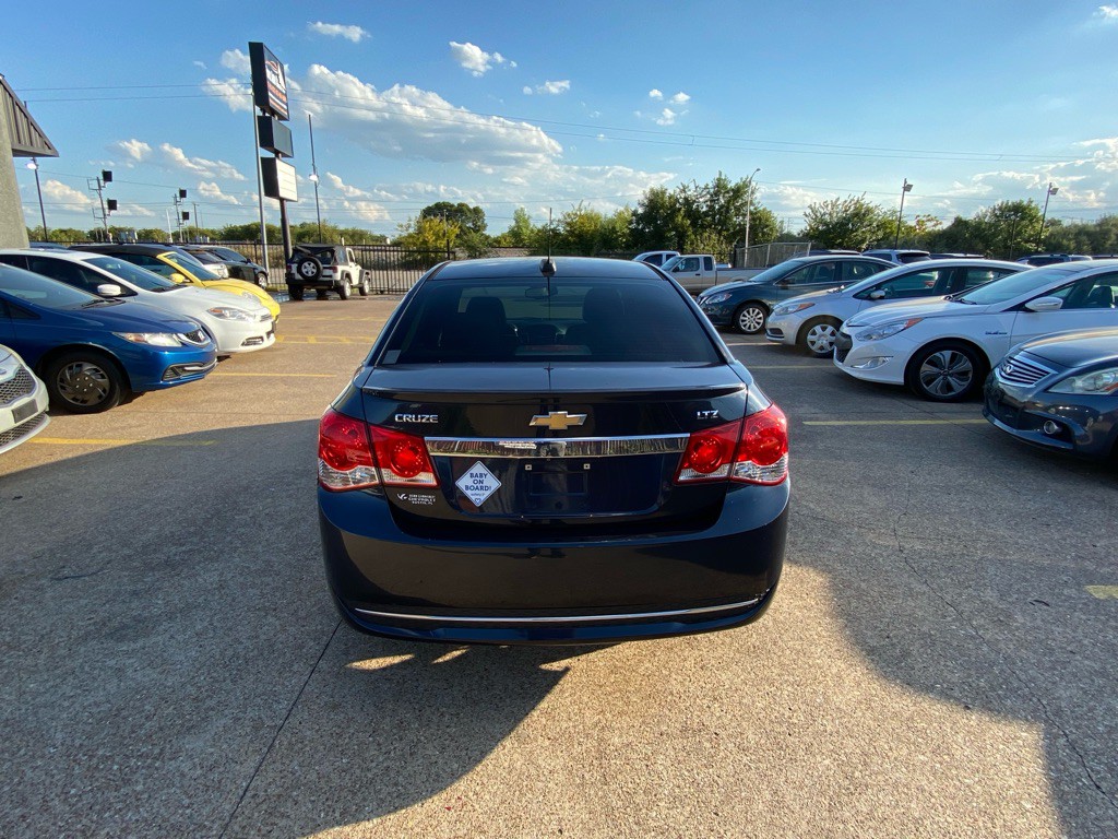 2015 Chevrolet Cruze Image 5