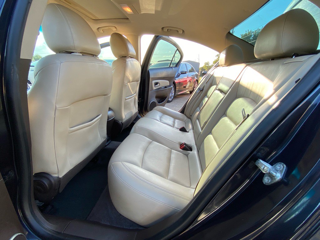 2015 Chevrolet Cruze Image 16