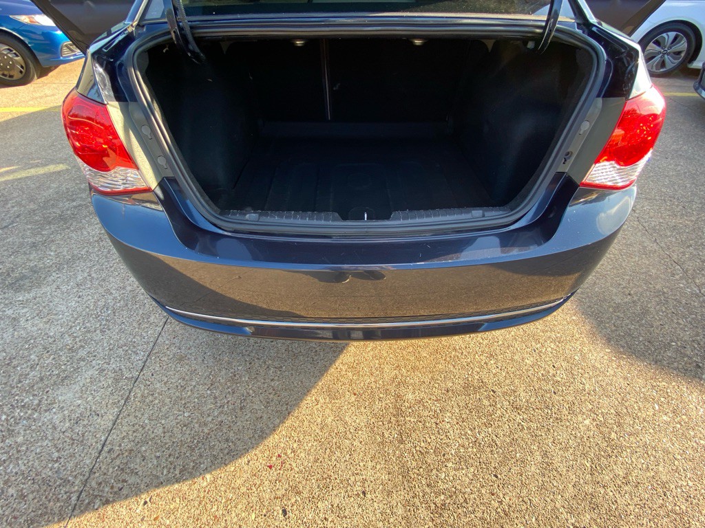 2015 Chevrolet Cruze Image 17