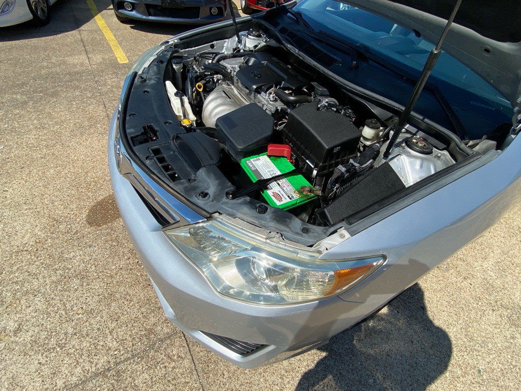 2012 Toyota Camry Image 28