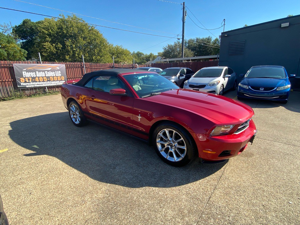 2010 Ford Mustang Image 1