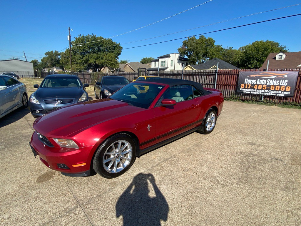 2010 Ford Mustang Image 3