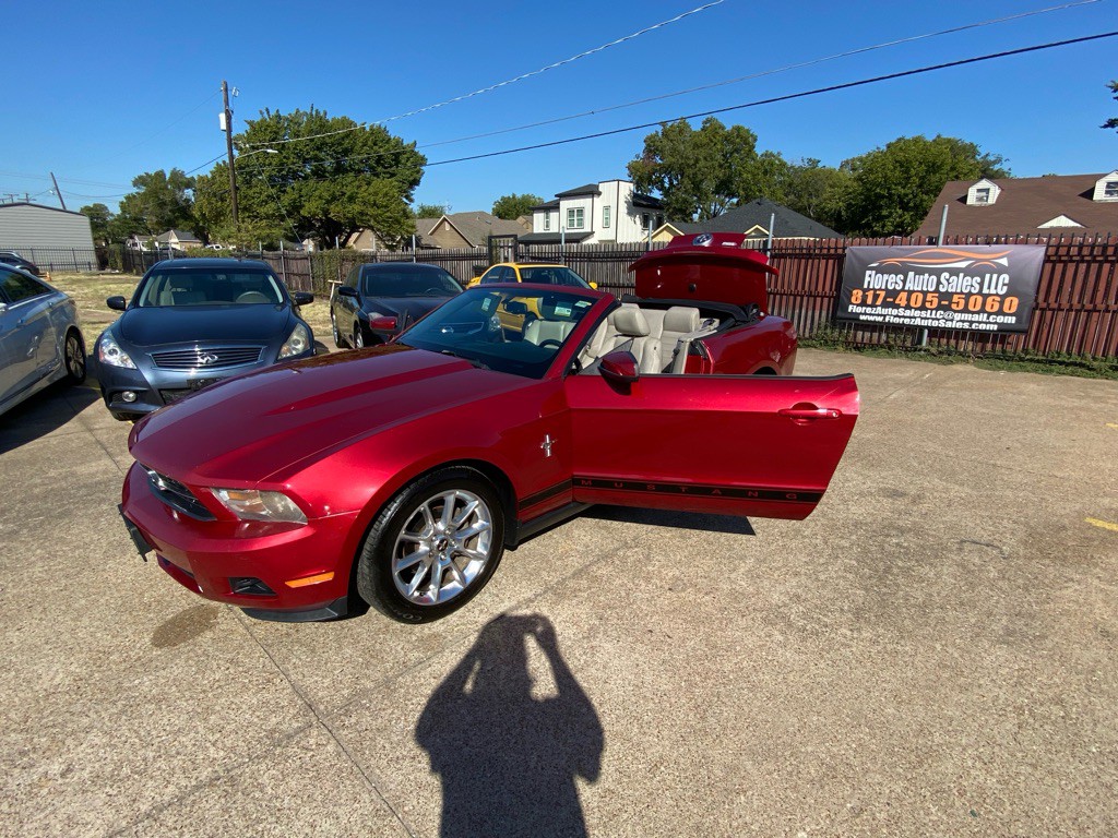2010 Ford Mustang Image 9