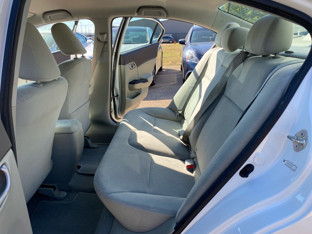 2012 Honda Civic Image 16
