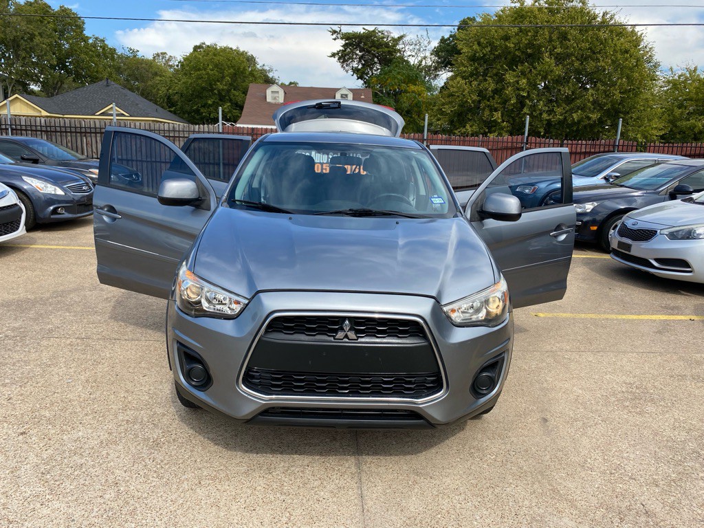 2015 Mitsubishi Outlander Image 8
