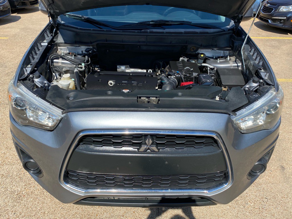 2015 Mitsubishi Outlander Image 28