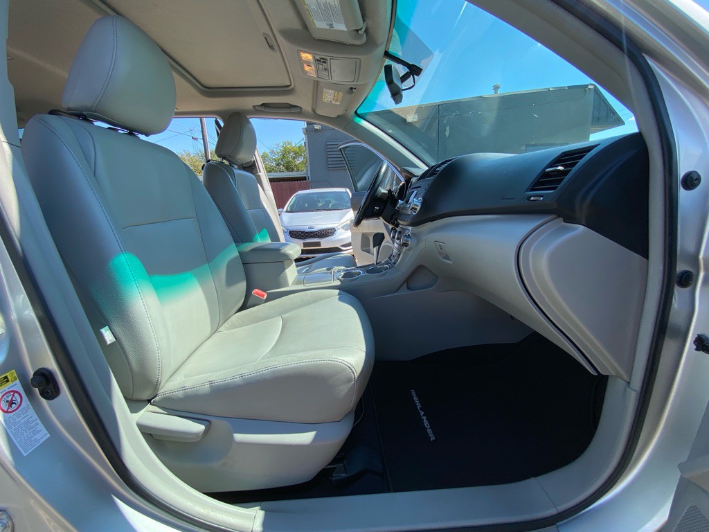 2012 Toyota Highlander Image 14