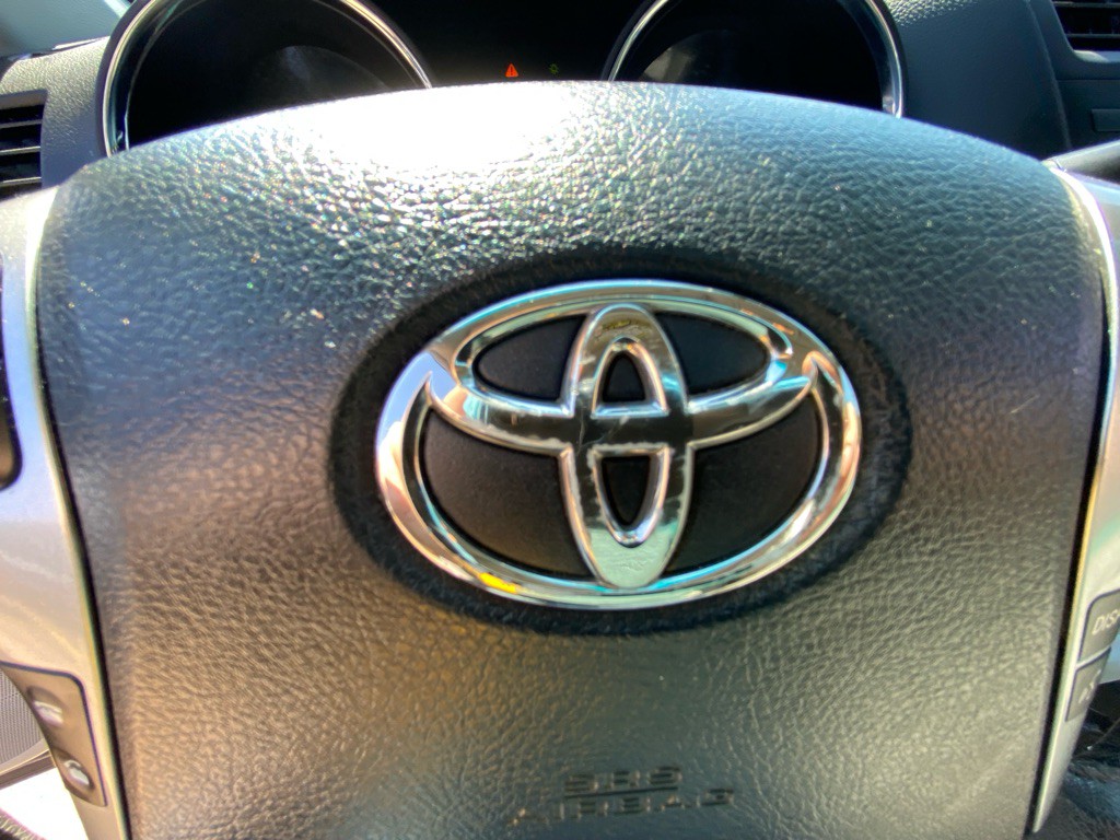 2012 Toyota Highlander Image 21
