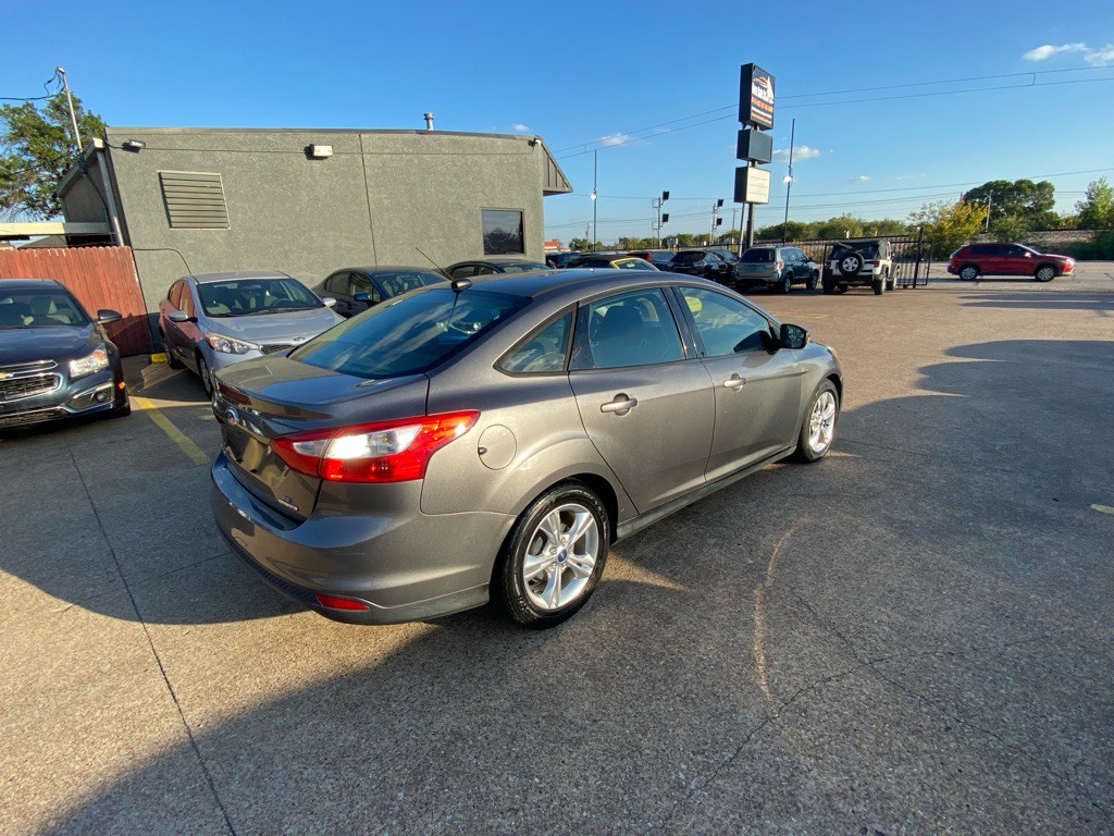 2014 Ford Focus Image 6