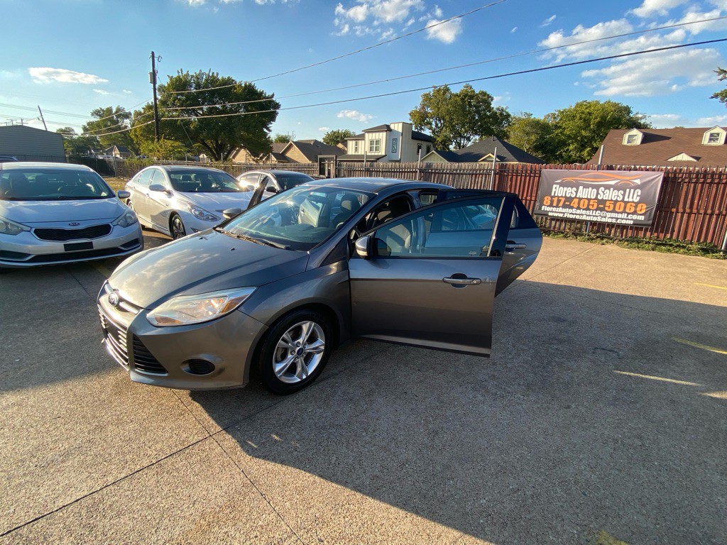 2014 Ford Focus Image 9