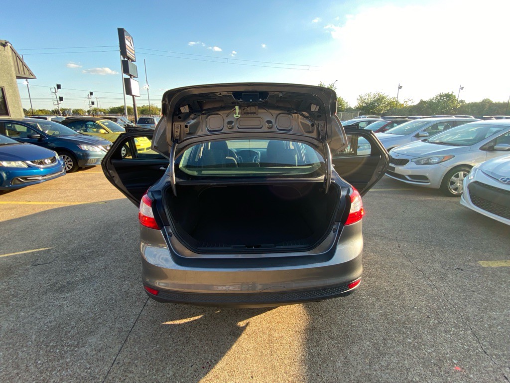 2014 Ford Focus Image 11