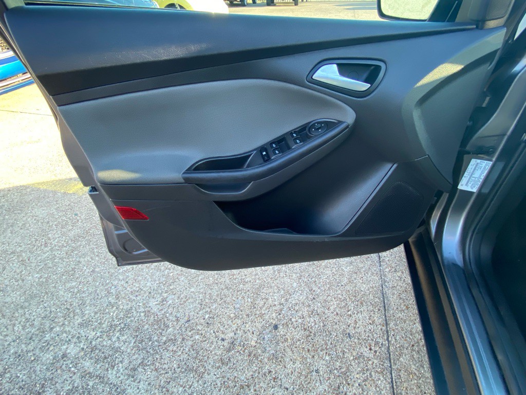 2014 Ford Focus Image 13
