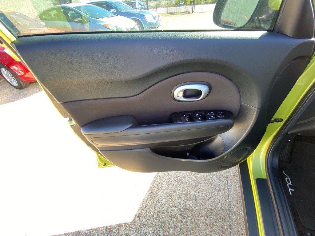 2015 Kia Soul Image 13