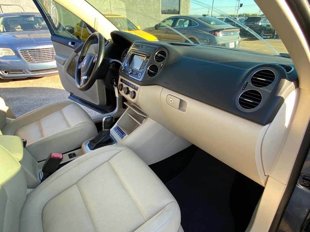 2013 Volkswagen Tiguan Image 20