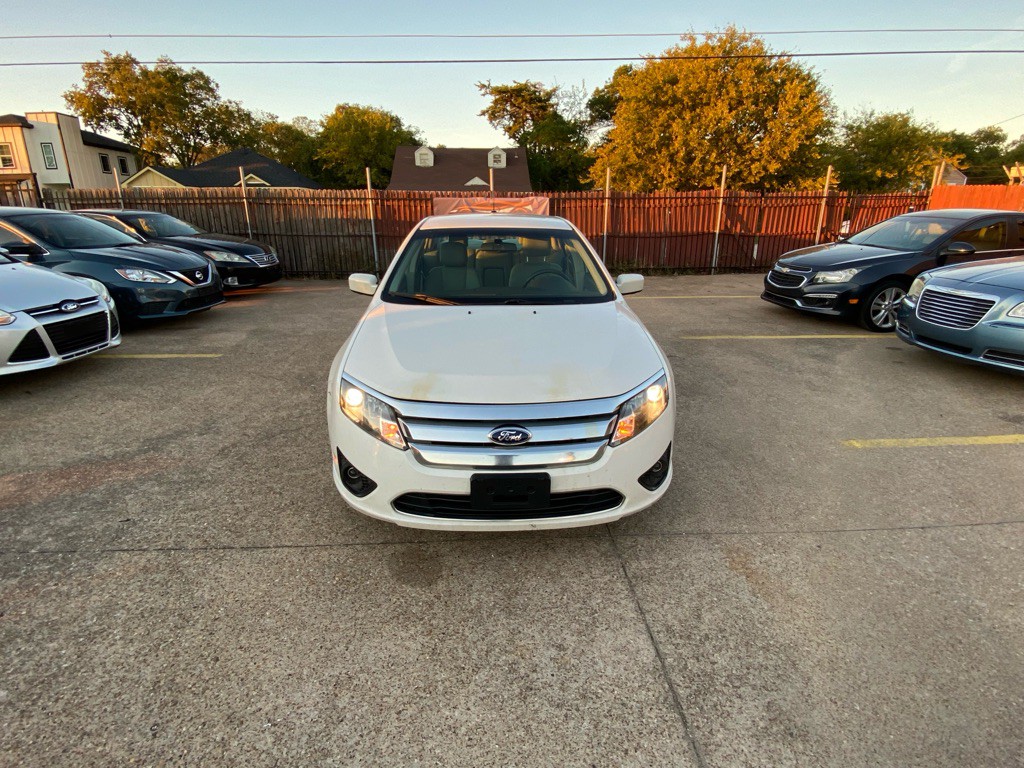 2012 Ford Fusion Image 2