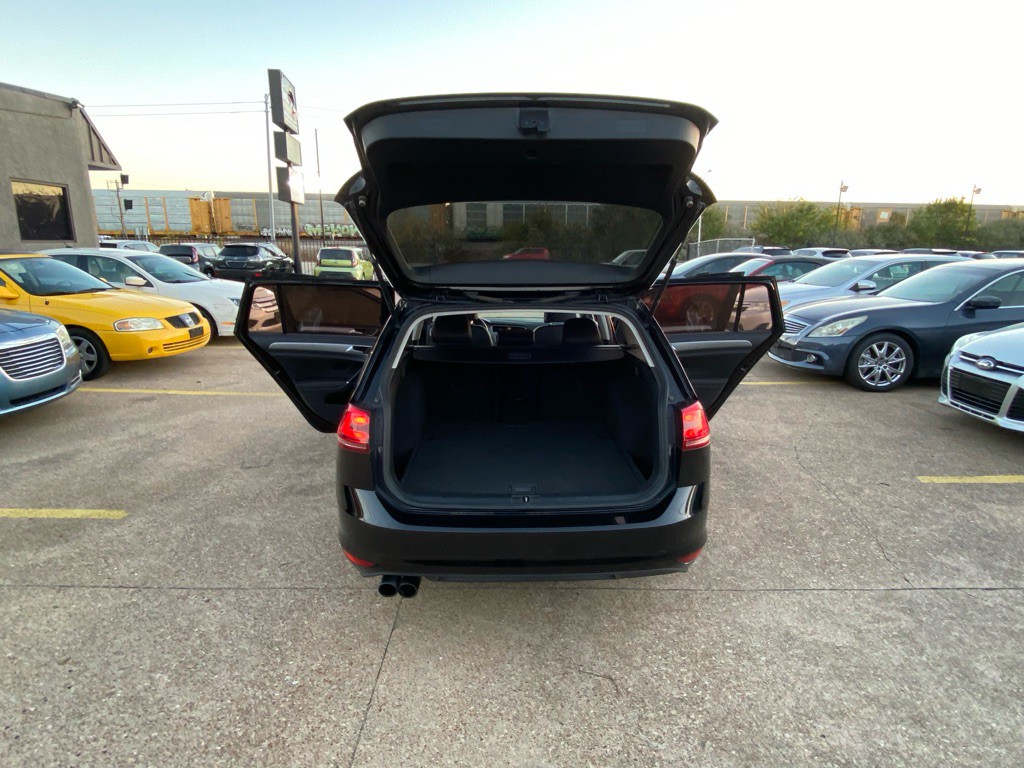 2015 Volkswagen Golf Image 11