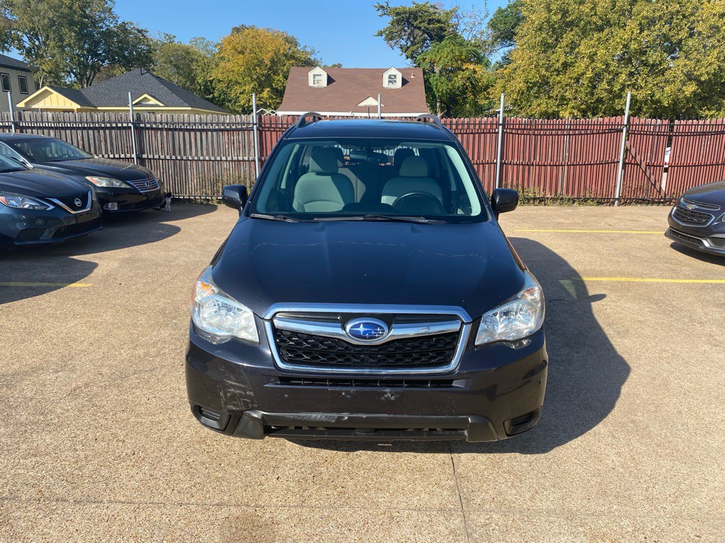 2014 Subaru Forester Image 2