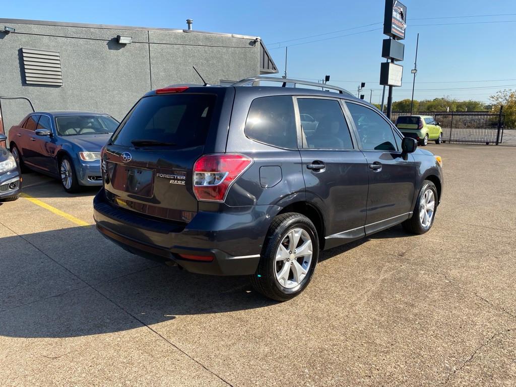 2014 Subaru Forester Image 6