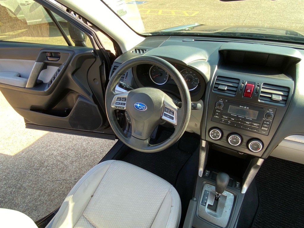 2014 Subaru Forester Image 23