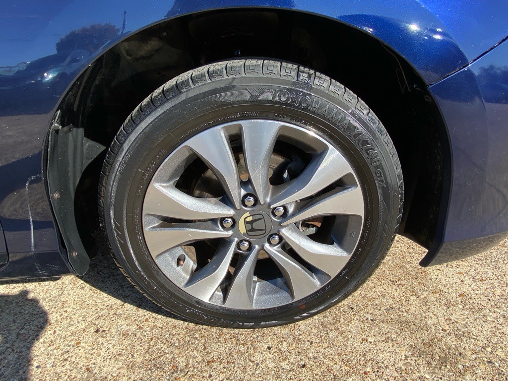 2013 Honda Accord Image 30