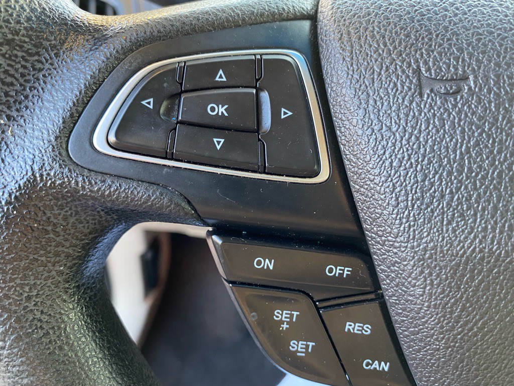 2016 Ford Focus Image 24