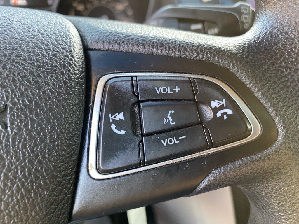 2016 Ford Focus Image 25