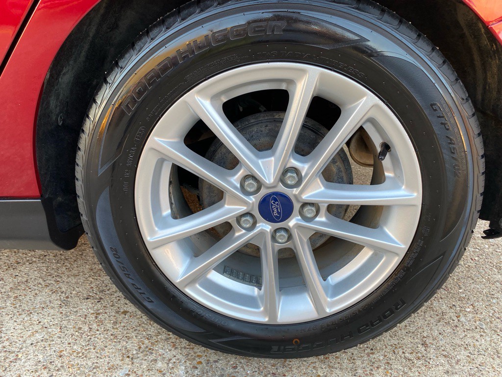 2016 Ford Focus Image 31