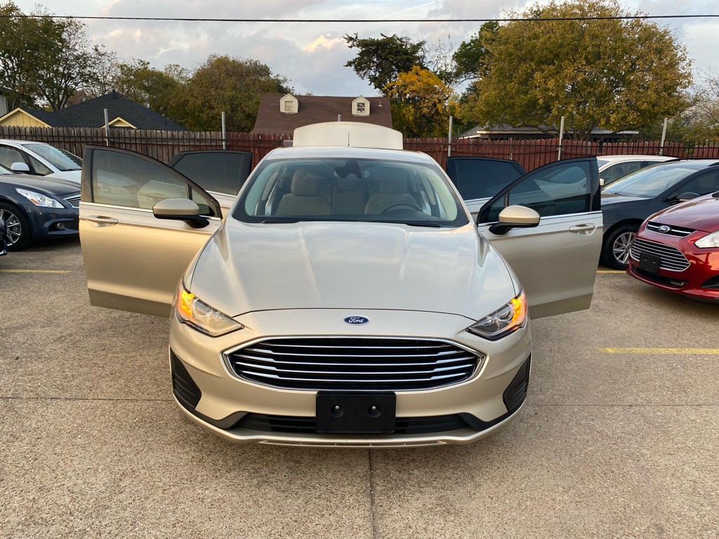2019 Ford Fusion Image 8