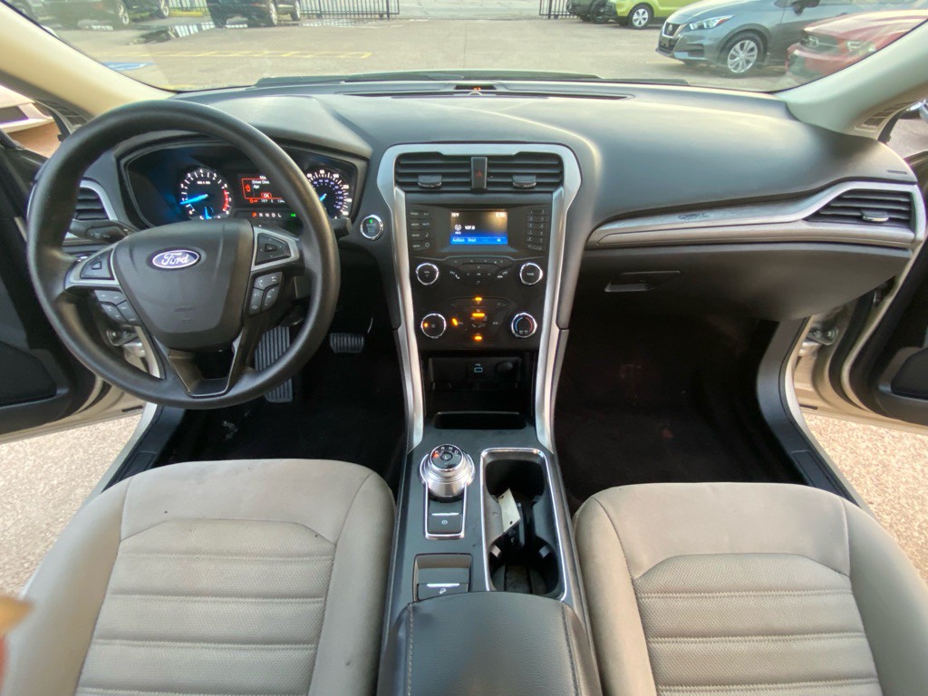 2019 Ford Fusion Image 21