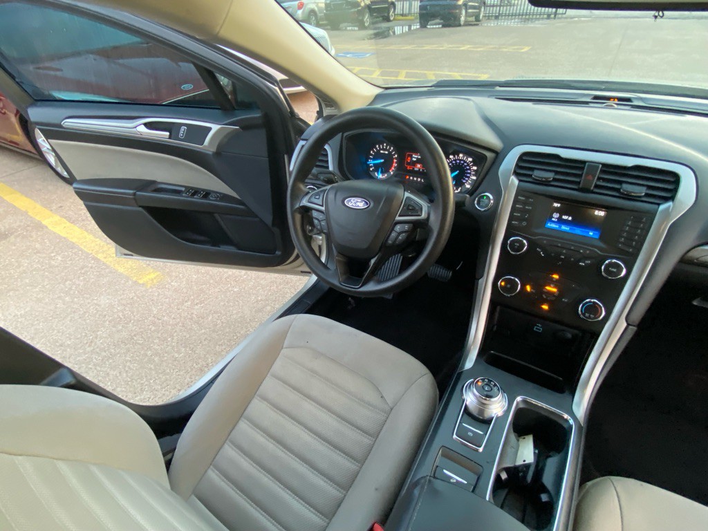 2019 Ford Fusion Image 23