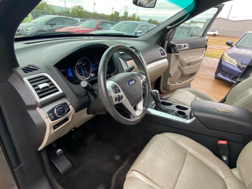 2013 Ford Explorer Image 14