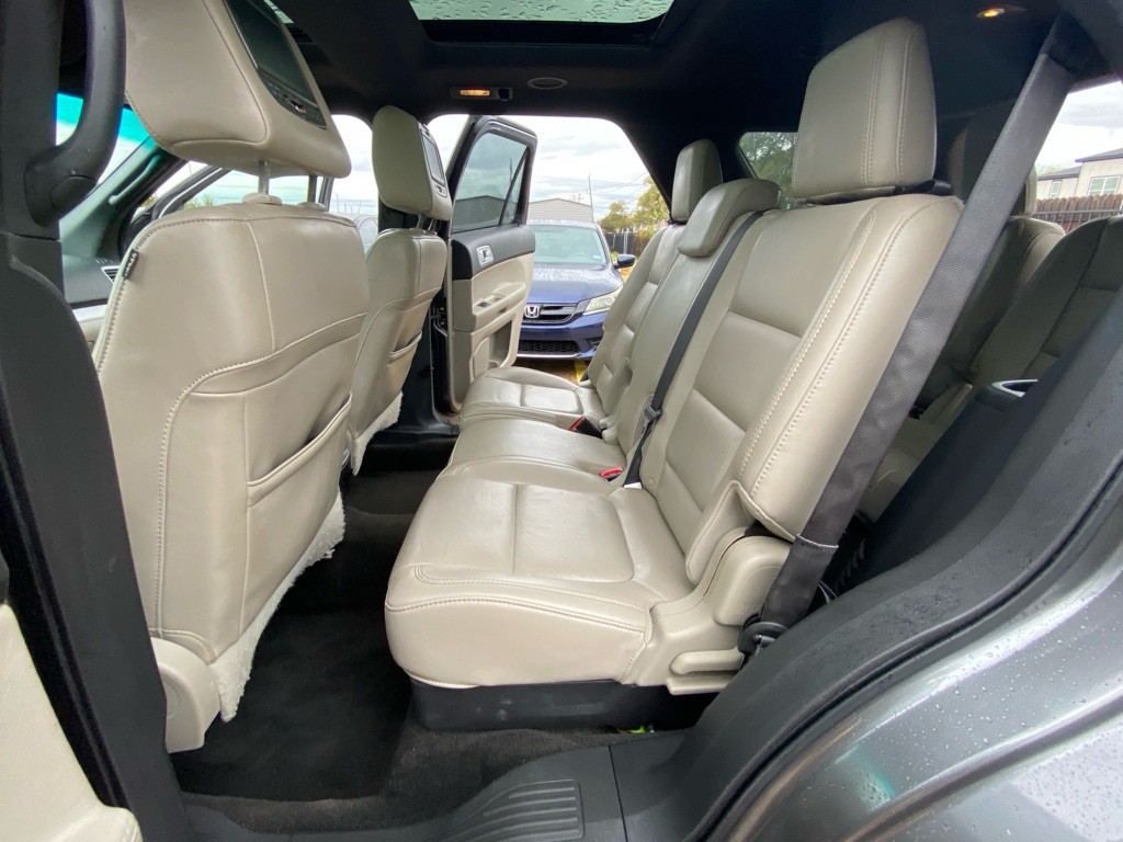 2013 Ford Explorer Image 16