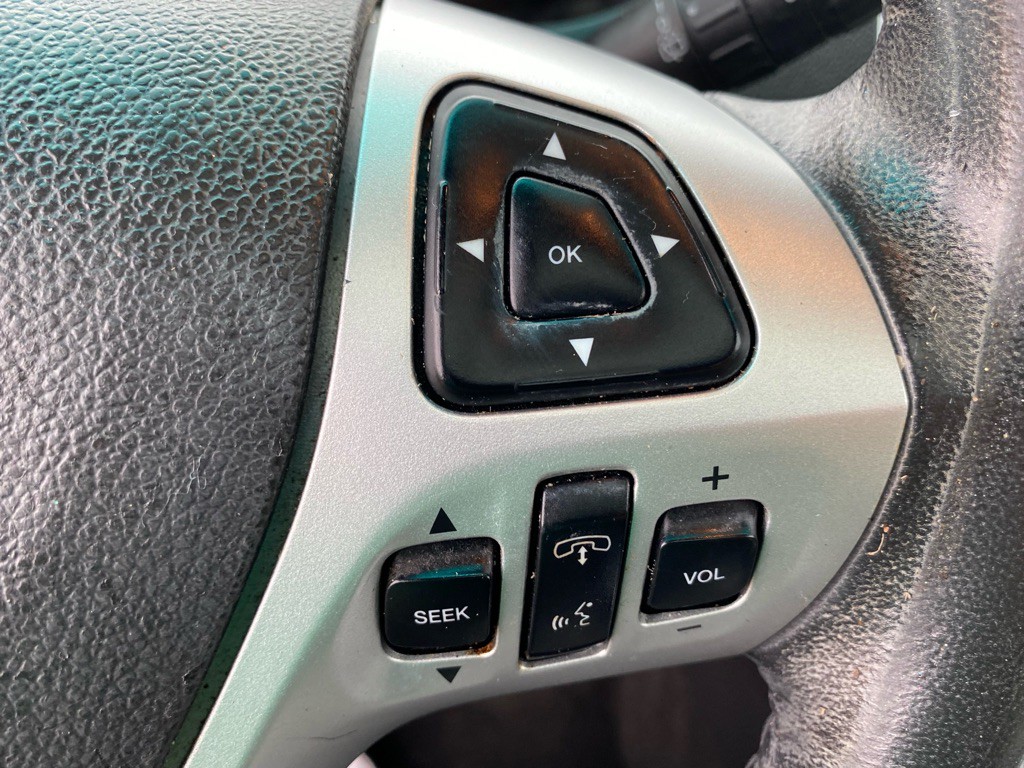 2013 Ford Explorer Image 26