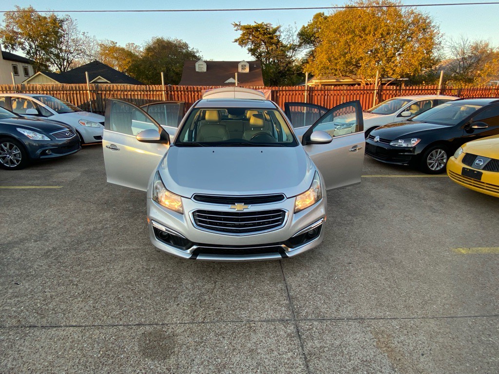 2015 Chevrolet Cruze Image 8